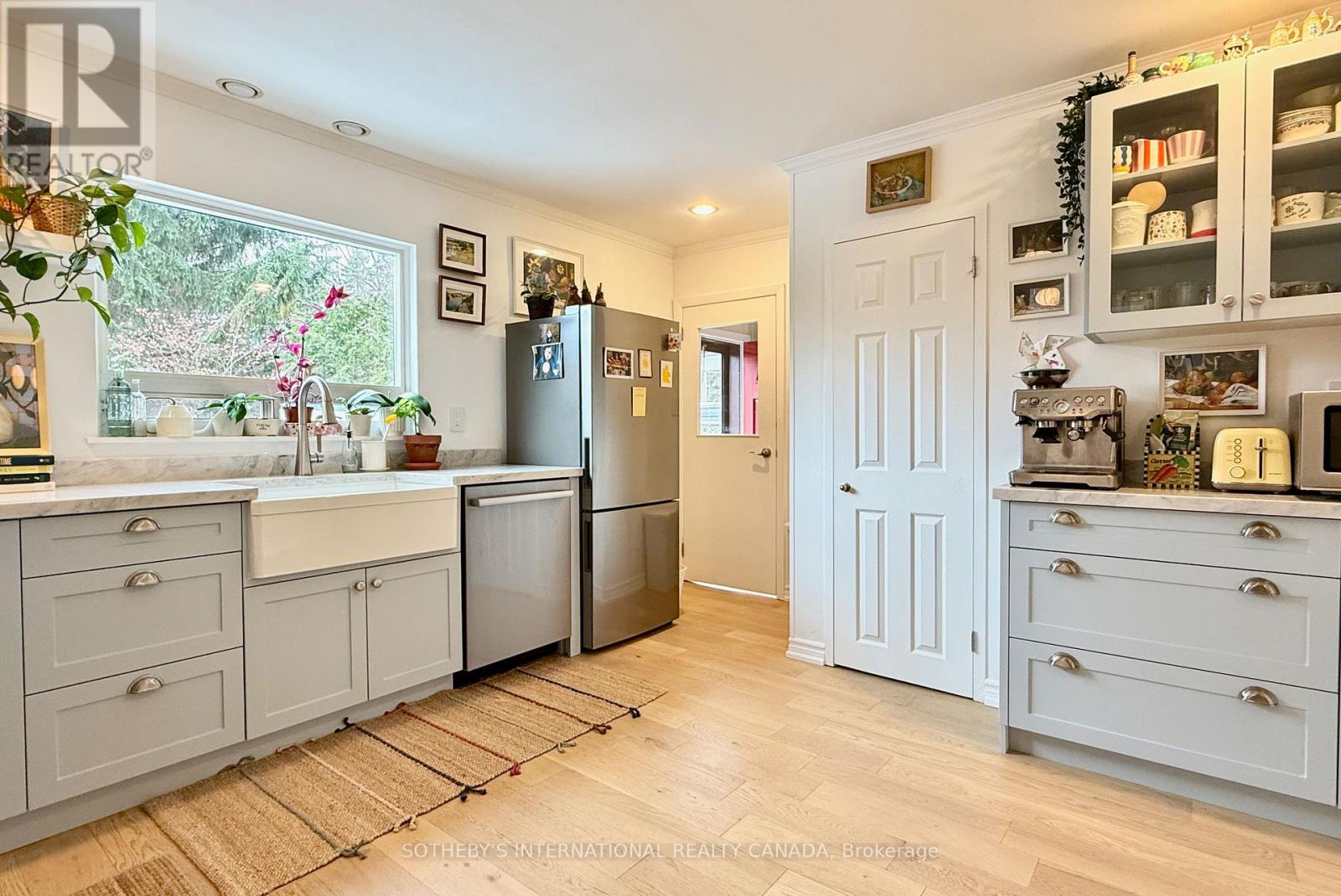 740 Clarkson Road S, Mississauga, Ontario  L5J 2T9 - Photo 6 - W12602872