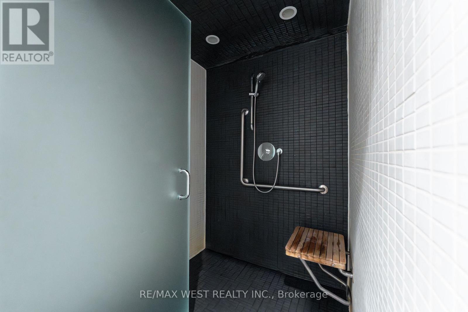 2605 - 170 Fort York Boulevard, Toronto, Ontario  M5V 0E6 - Photo 24 - C12602886