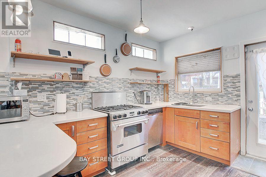 105 Massey Street, Toronto, Ontario  M6J 2T5 - Photo 14 - C12602898