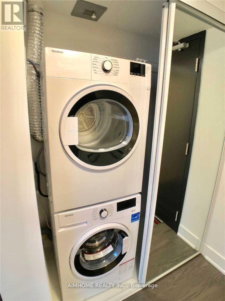 2606 - 955 Bay Street, Toronto, Ontario  M5S 0C6 - Photo 18 - C12602910