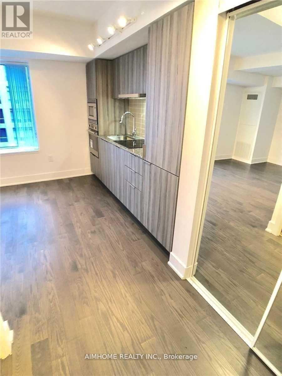 2606 - 955 Bay Street, Toronto, Ontario  M5S 0C6 - Photo 7 - C12602910