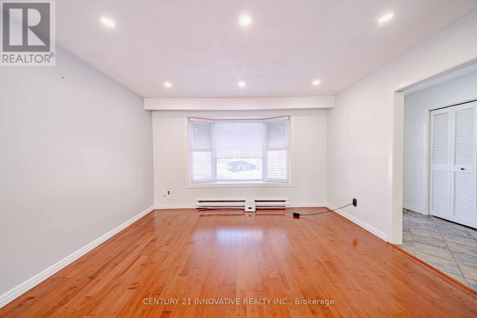 1135 Lobelia Court, Oshawa, Ontario  L1G 3H3 - Photo 11 - E12602892