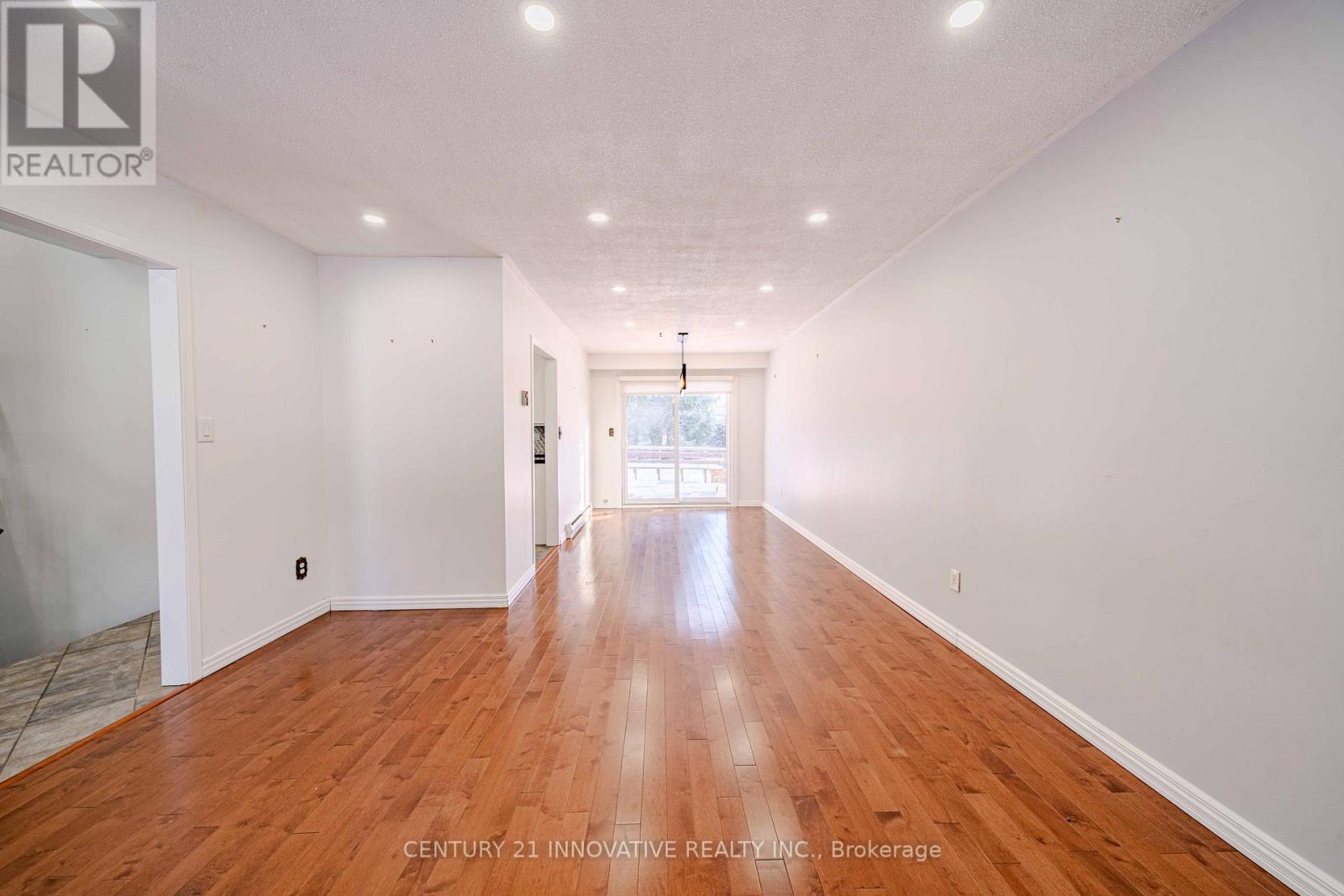 1135 Lobelia Court, Oshawa, Ontario  L1G 3H3 - Photo 6 - E12602892