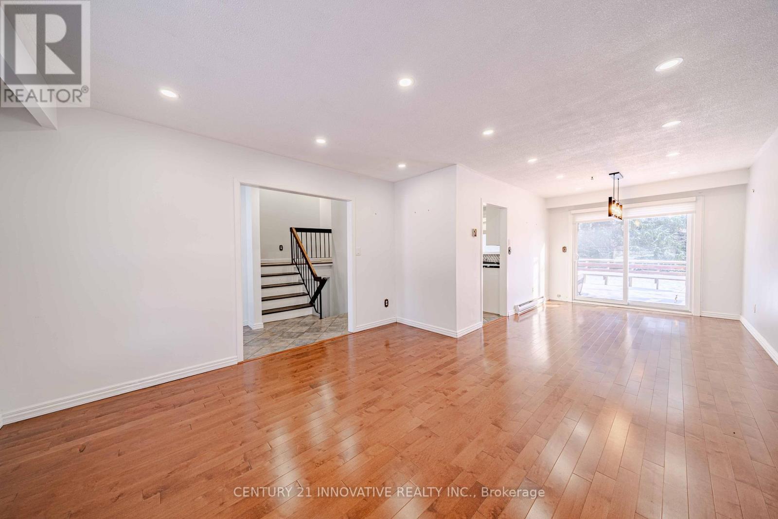 1135 Lobelia Court, Oshawa, Ontario  L1G 3H3 - Photo 8 - E12602892