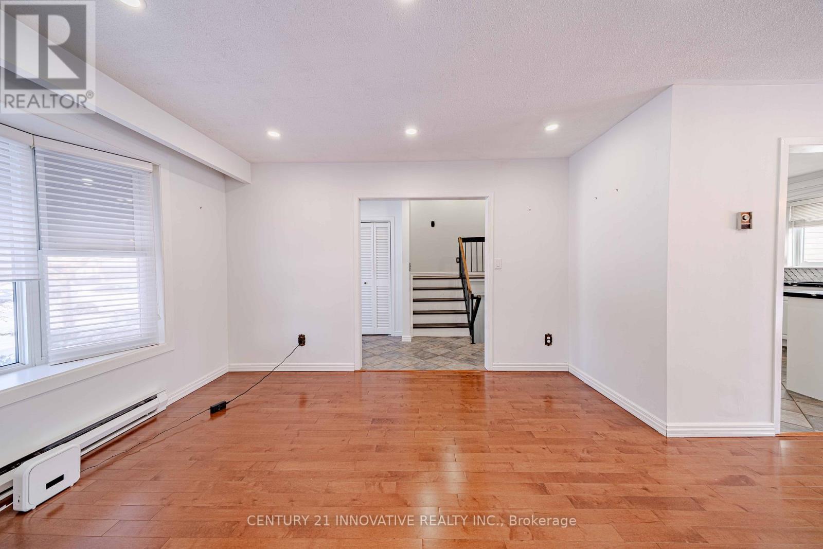 1135 Lobelia Court, Oshawa, Ontario  L1G 3H3 - Photo 9 - E12602892