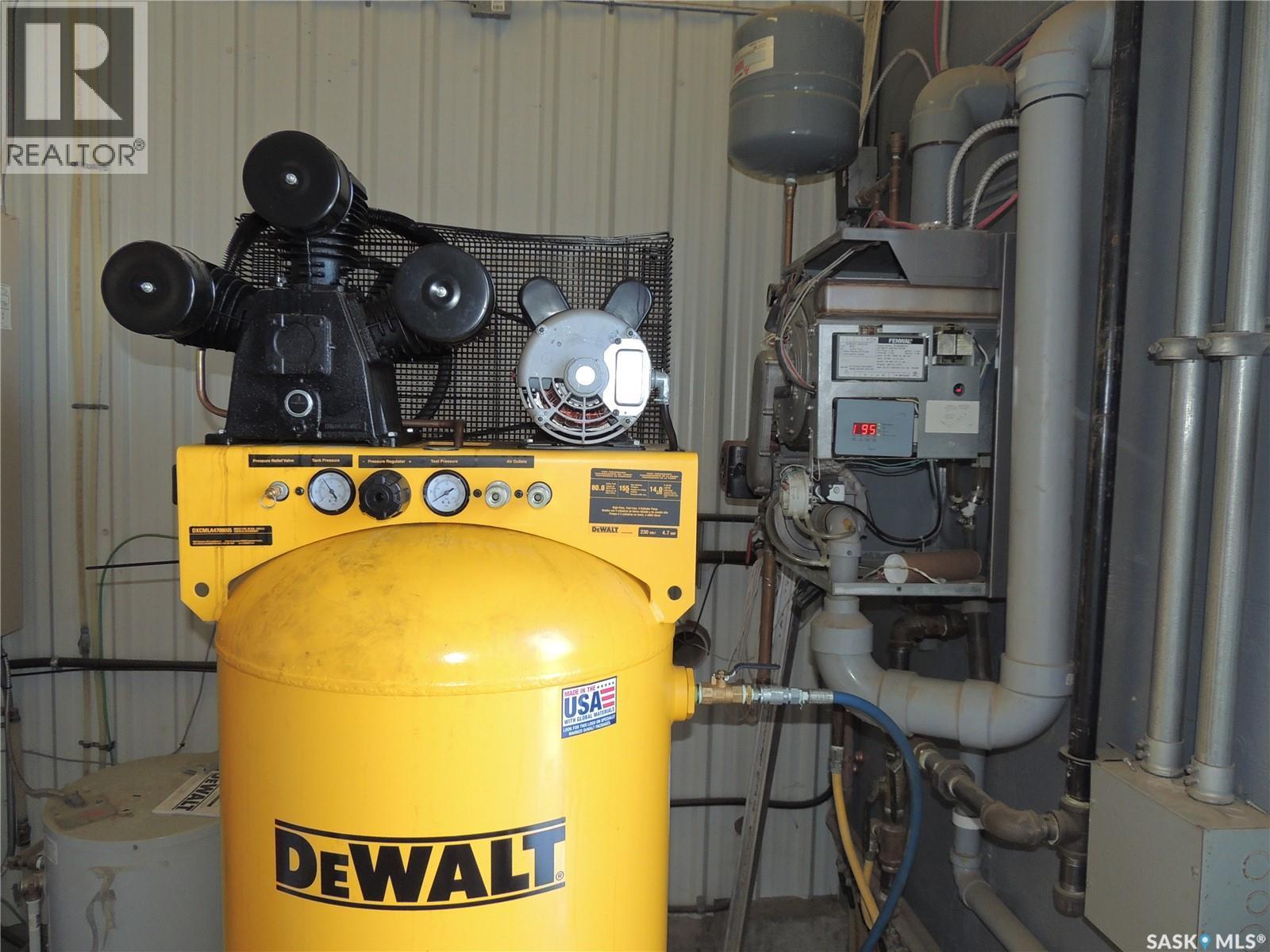 540 Bourquin Road, Estevan, Saskatchewan  S4A 2A7 - Photo 7 - SK025222