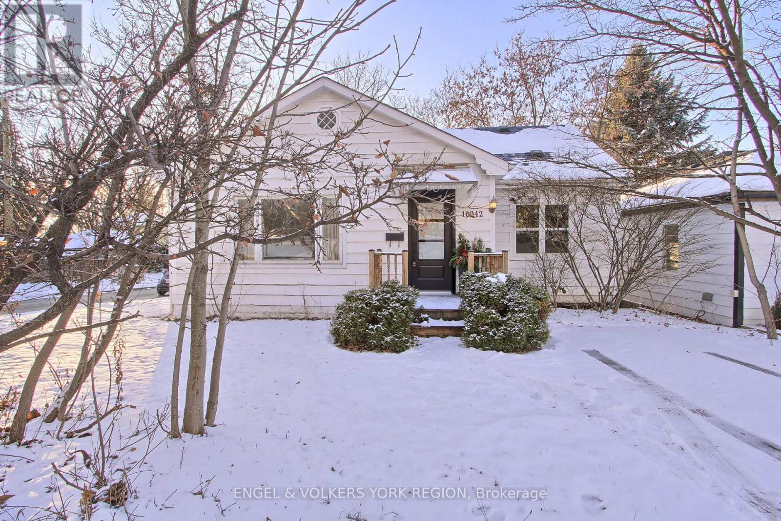 16942 BAYVIEW AVENUE, Newmarket, Ontario