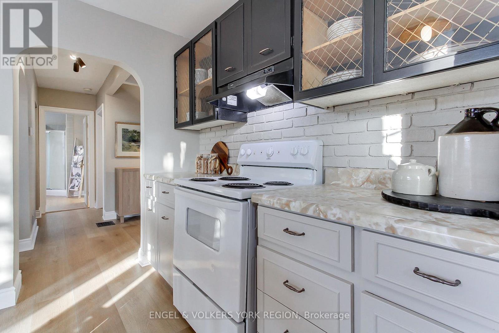 16942 Bayview Avenue, Newmarket, Ontario L3Y 6M5 - Photo 12 - N12602914