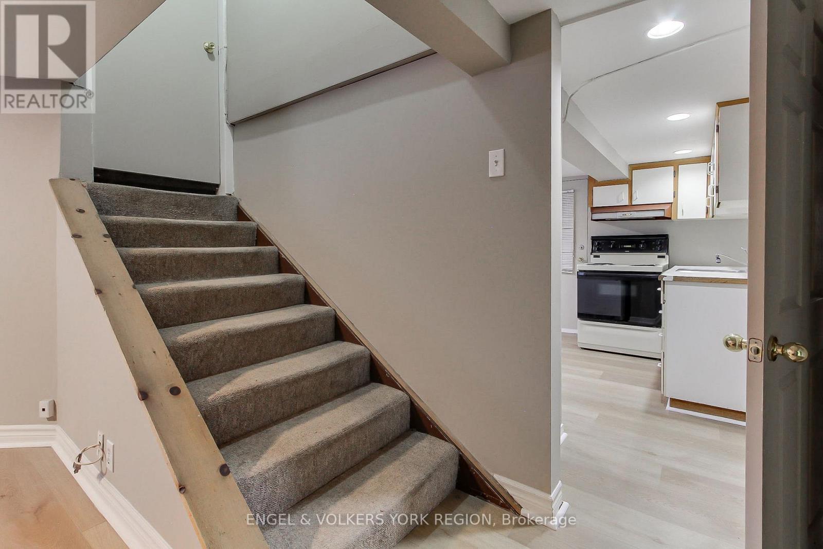 16942 Bayview Avenue, Newmarket, Ontario L3Y 6M5 - Photo 35 - N12602914