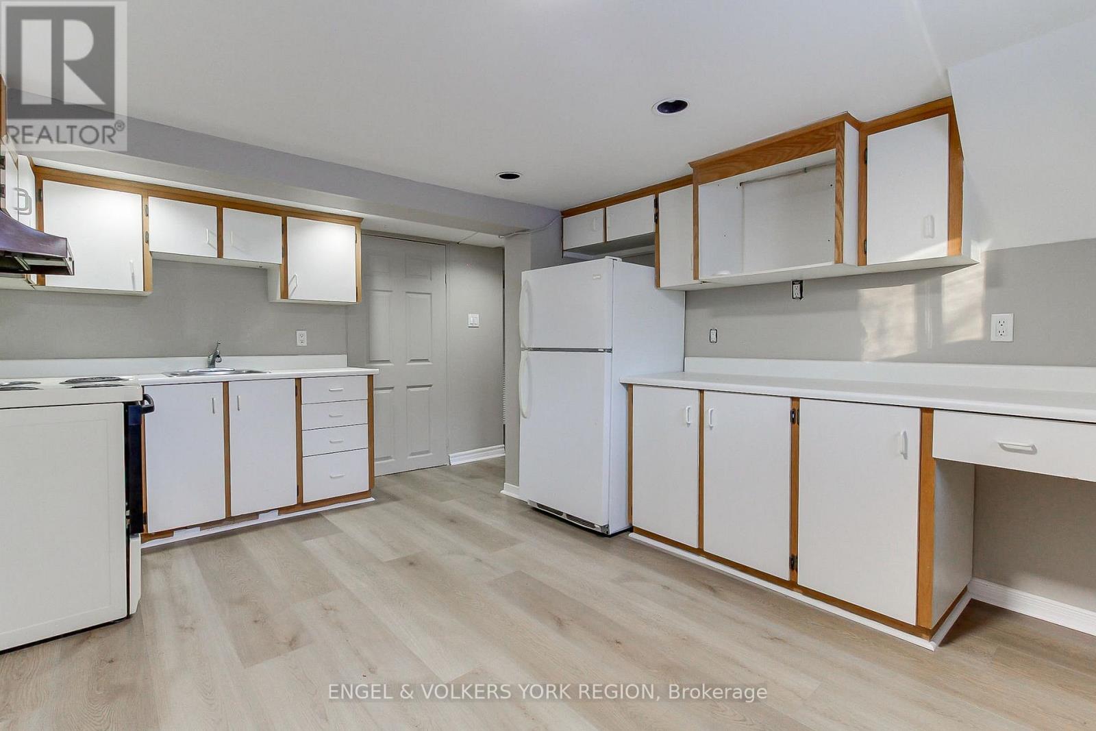 16942 Bayview Avenue, Newmarket, Ontario L3Y 6M5 - Photo 38 - N12602914