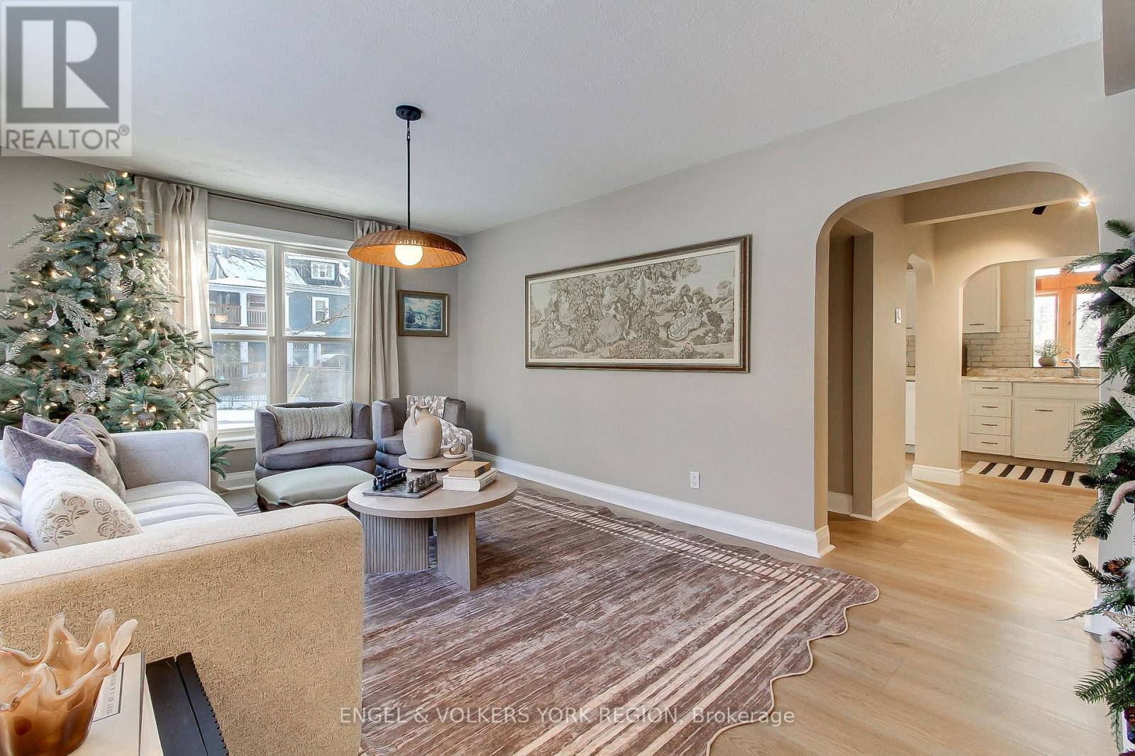 16942 Bayview Avenue, Newmarket, Ontario L3Y 6M5 - Photo 5 - N12602914