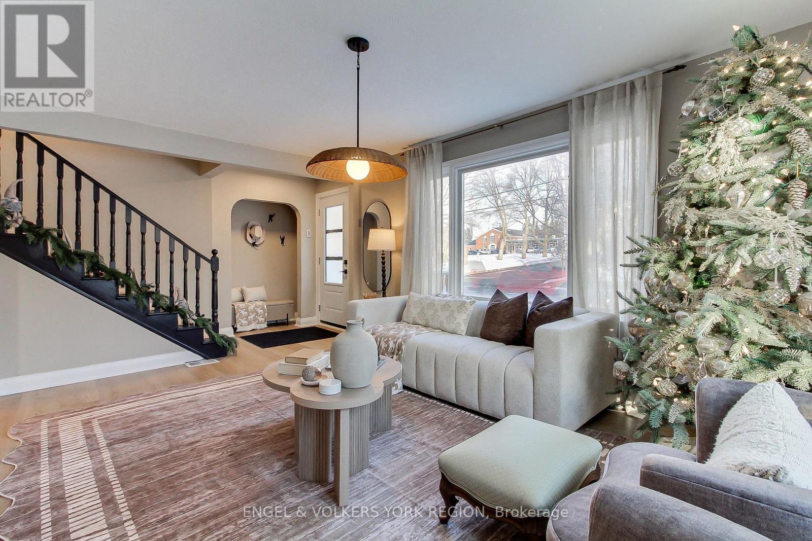 16942 Bayview Avenue, Newmarket, Ontario L3Y 6M5 - Photo 8 - N12602914