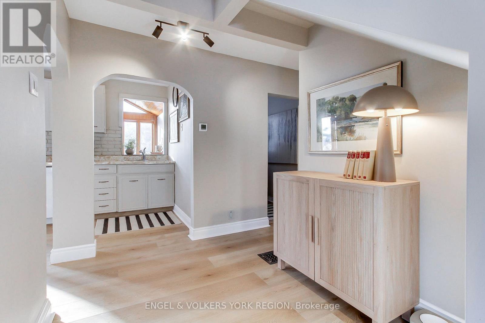 16942 Bayview Avenue, Newmarket, Ontario L3Y 6M5 - Photo 9 - N12602914