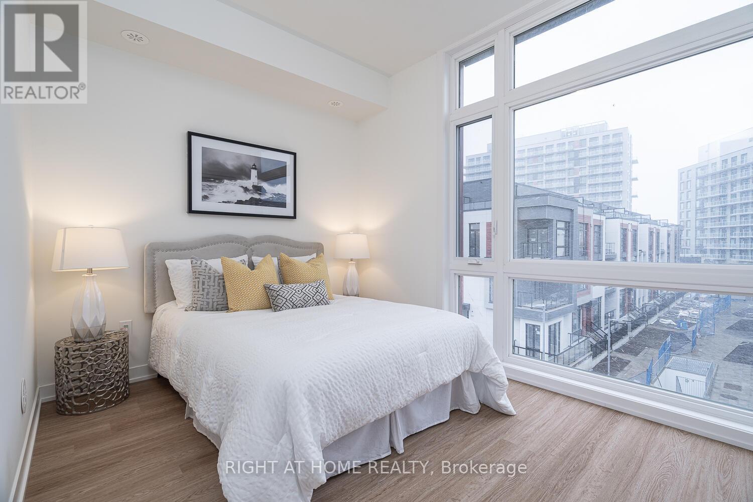 1407 - 15 David Eyer Road, Richmond Hill, Ontario L4S 0N2 - Photo 12 - N12602916