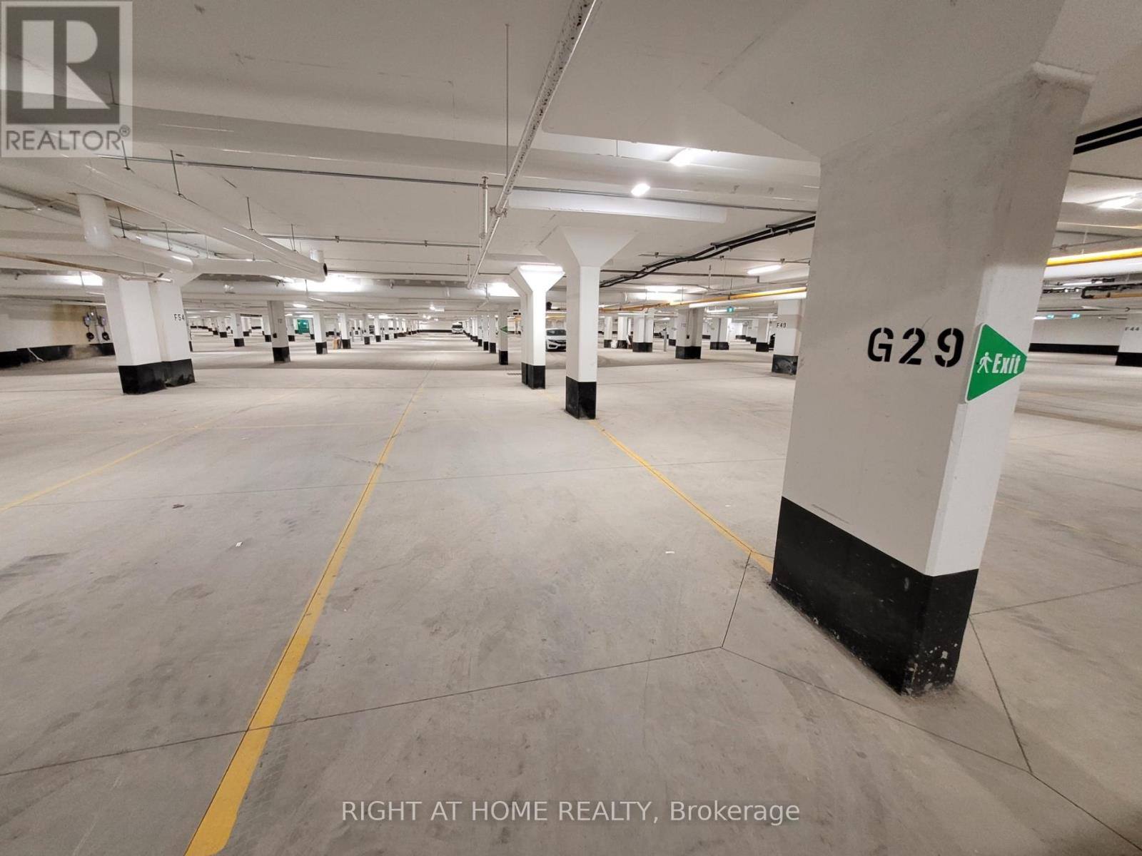 1407 - 15 David Eyer Road, Richmond Hill, Ontario L4S 0N2 - Photo 22 - N12602916