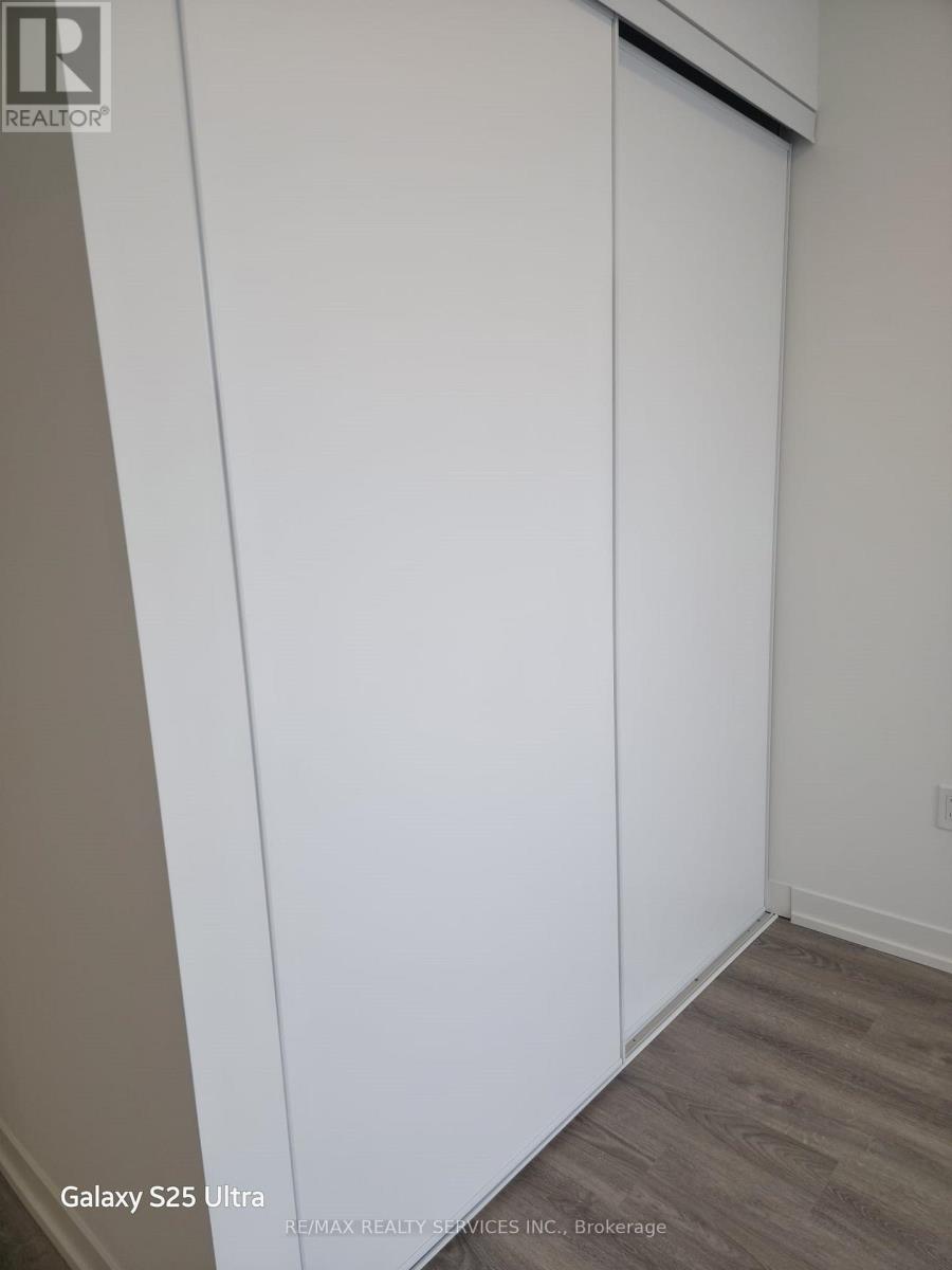 1708 - 8 Interchange Way W, Vaughan, Ontario L4K 5Z7 - Photo 12 - N12602934