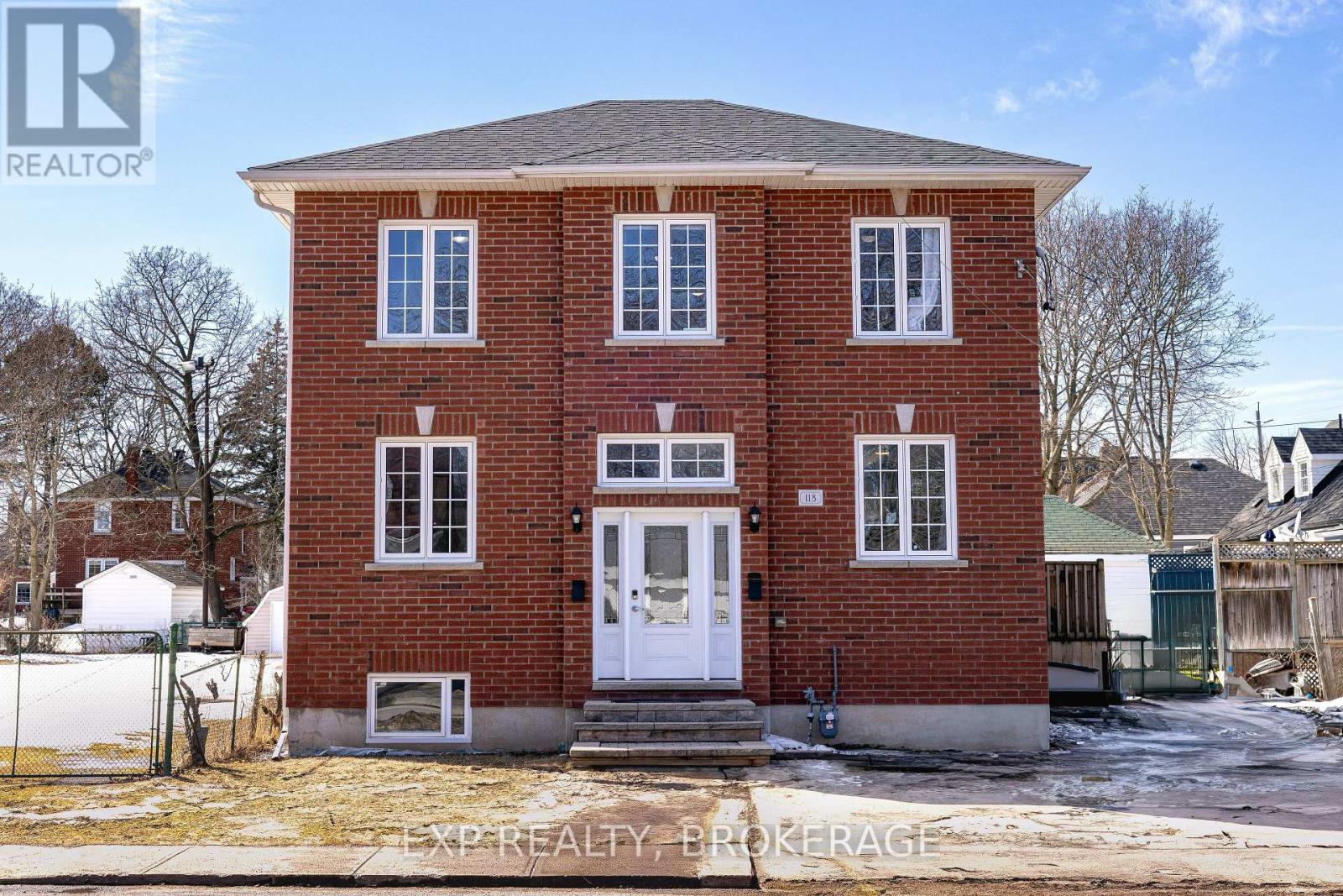 118 Napier Street, Kingston, Ontario  K7L 0B5 - Photo 2 - X12602986