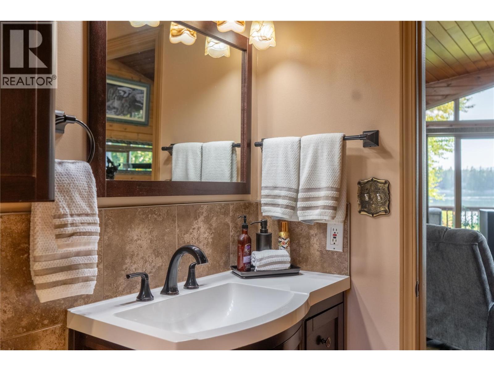 6291 Tie Lake Shore Road N, Jaffray, British Columbia  V0B 1T0 - Photo 25 - 10370662