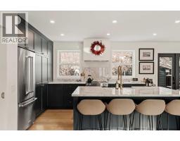 212 Vantage Place NW Varsity