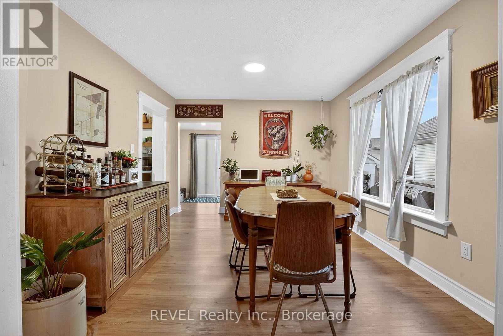 89 Queen Street N, Thorold, Ontario  L2V 2R4 - Photo 13 - X12594802