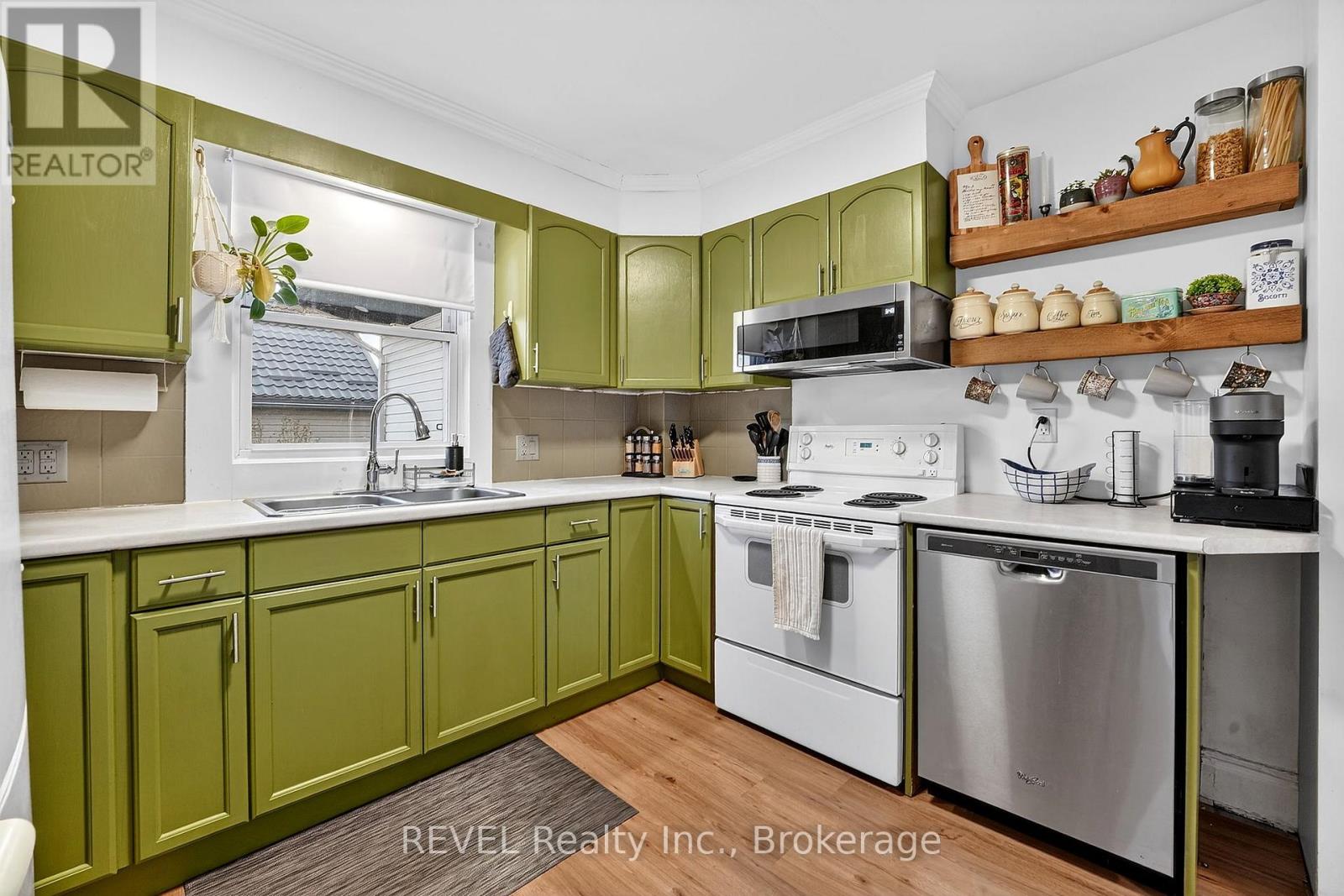 89 Queen Street N, Thorold, Ontario  L2V 2R4 - Photo 15 - X12594802