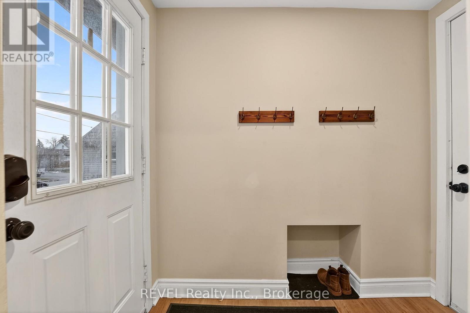 89 Queen Street N, Thorold, Ontario  L2V 2R4 - Photo 20 - X12594802