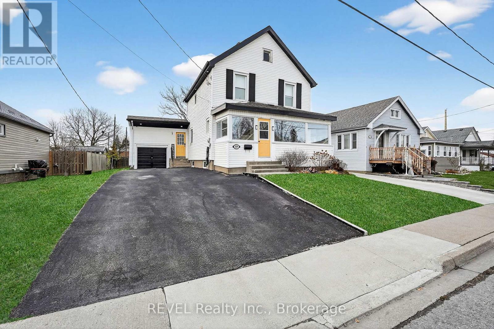 89 Queen Street N, Thorold, Ontario  L2V 2R4 - Photo 35 - X12594802