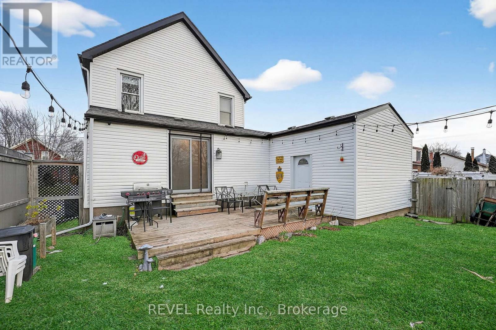 89 Queen Street N, Thorold, Ontario  L2V 2R4 - Photo 40 - X12594802