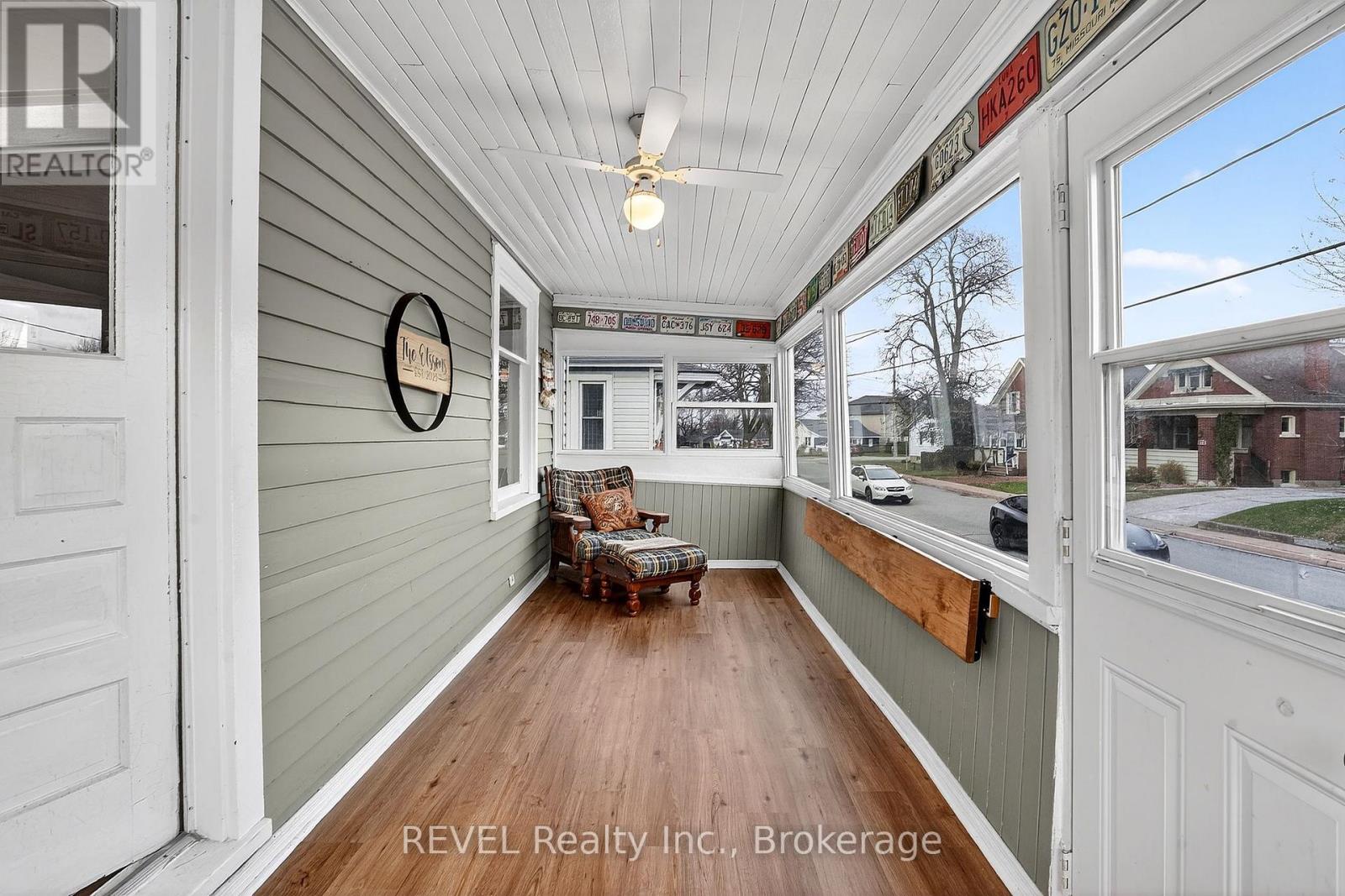 89 Queen Street N, Thorold, Ontario  L2V 2R4 - Photo 5 - X12594802