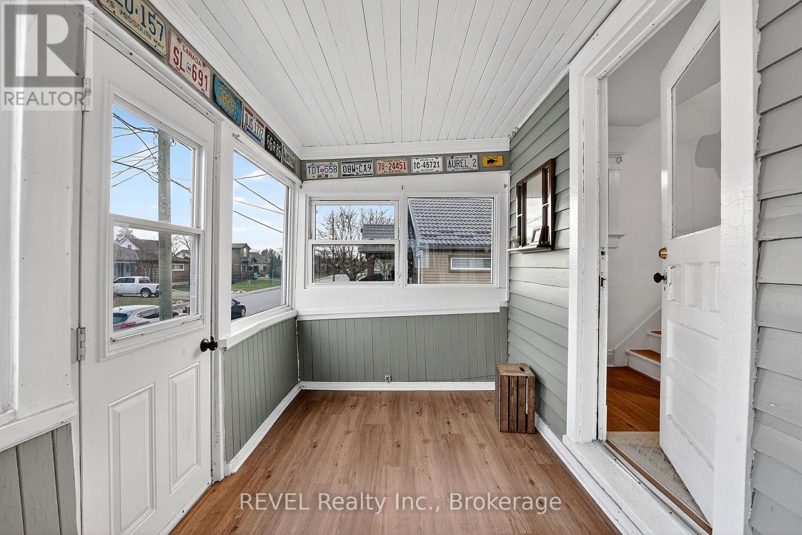 89 Queen Street N, Thorold, Ontario  L2V 2R4 - Photo 6 - X12594802