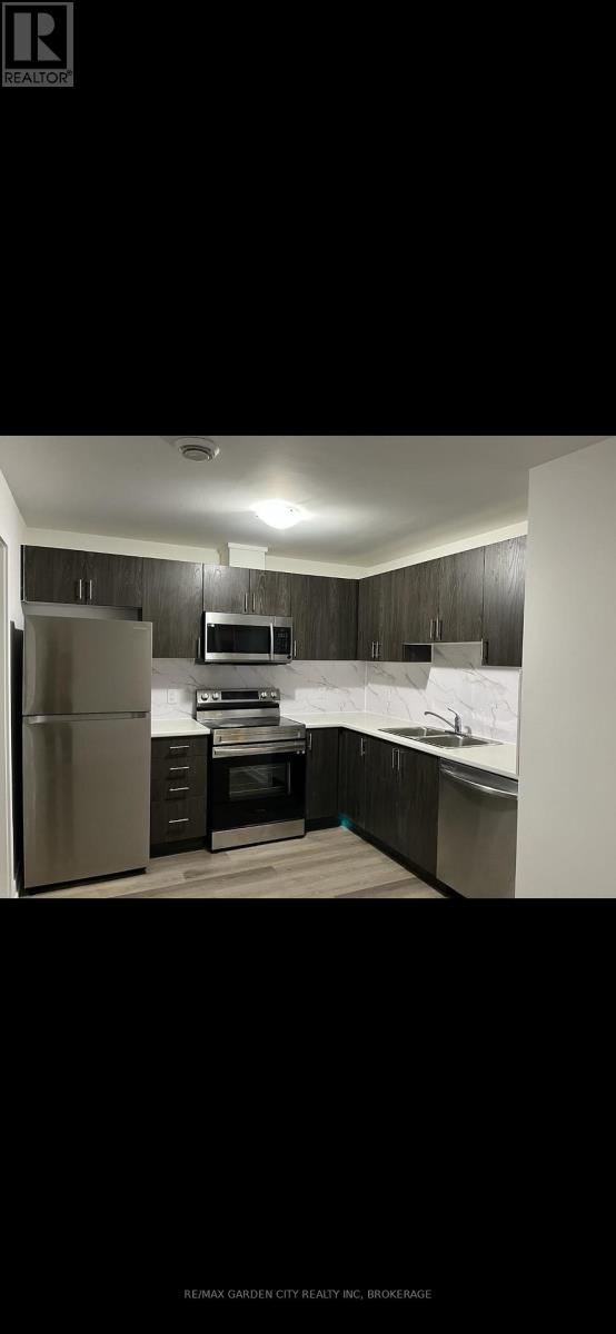 423 - 4263 Fourth Avenue, Niagara Falls, Ontario  L2E 0C2 - Photo 2 - X12602946