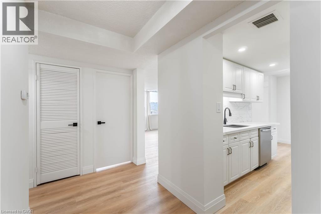 120 Duke Street Unit# 905, Hamilton, Ontario  L8P 4T1 - Photo 8 - 40791735