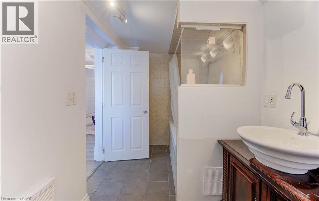 88 Wellington Street N, Kitchener, Ontario  N2H 5J8 - Photo 15 - 40788767