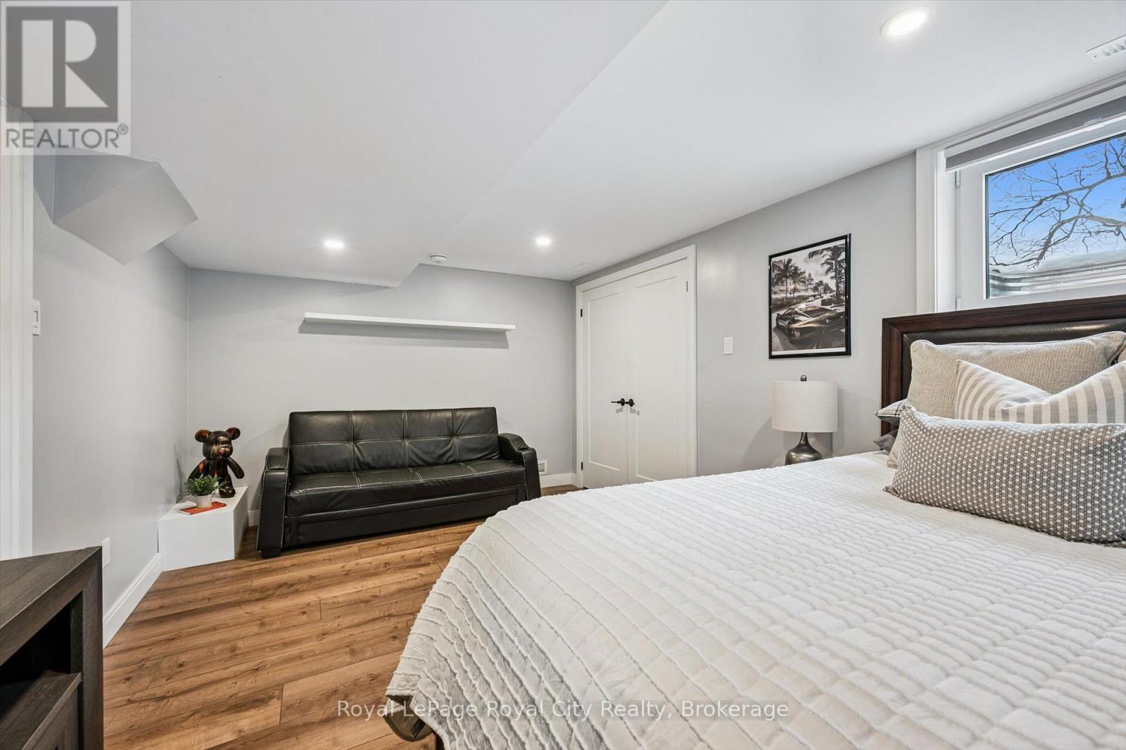 4 Gryphon Place, Guelph, Ontario  N1G 4L7 - Photo 31 - X12602994