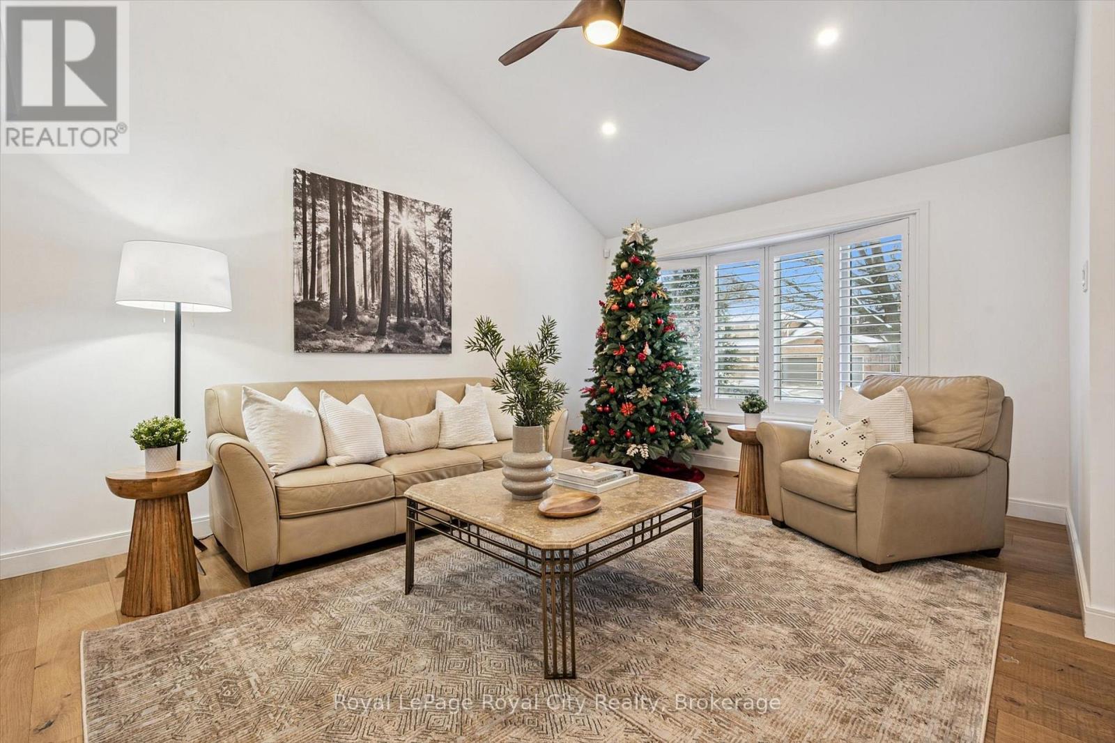 4 Gryphon Place, Guelph, Ontario  N1G 4L7 - Photo 5 - X12602994