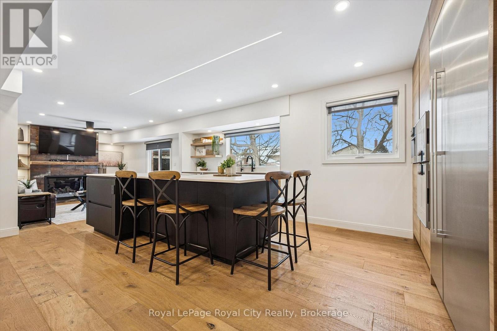 4 Gryphon Place, Guelph, Ontario  N1G 4L7 - Photo 9 - X12602994