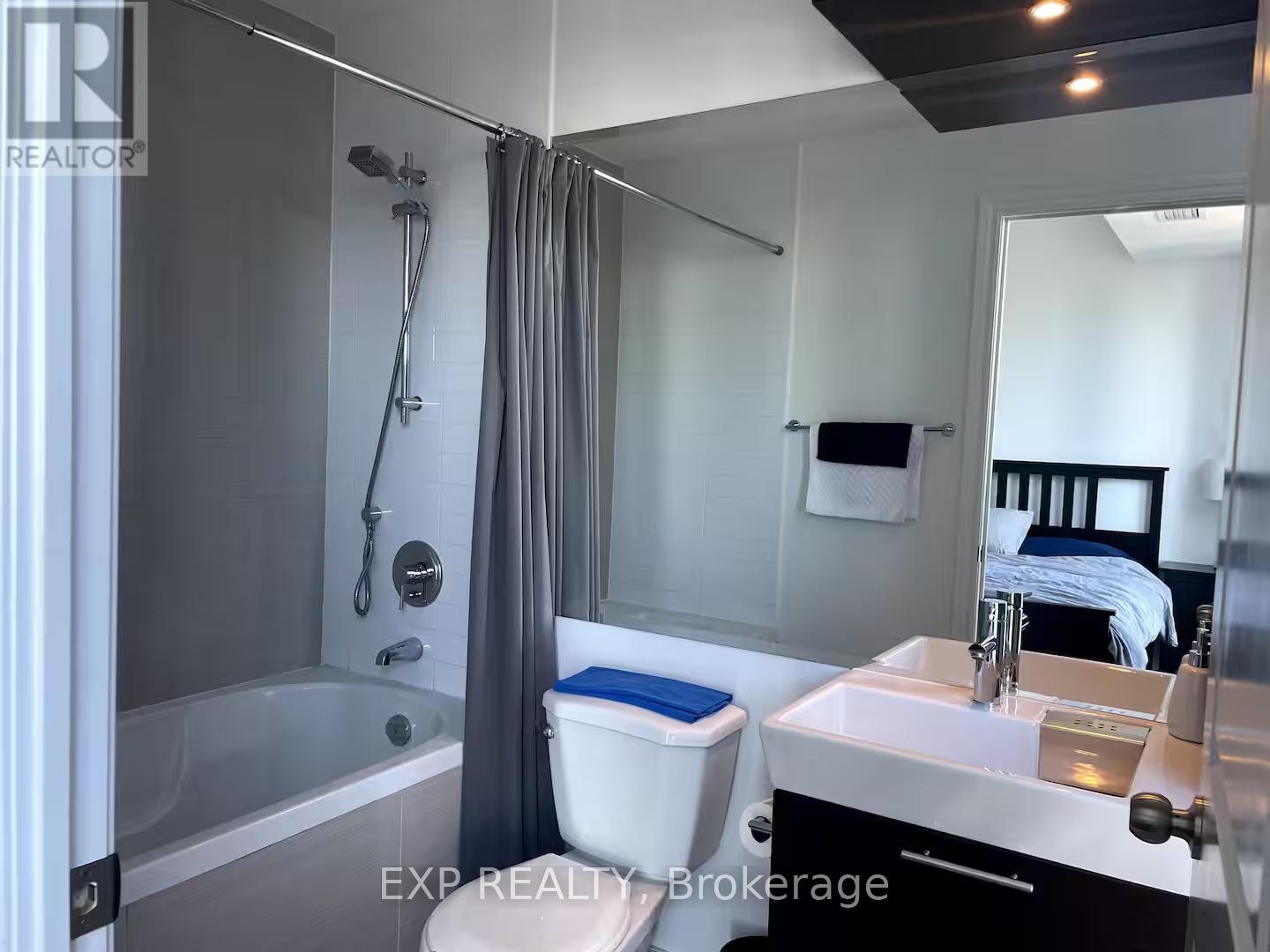 2902 - 386 Yonge Street, Toronto, Ontario  M5B 0A5 - Photo 6 - C12602944