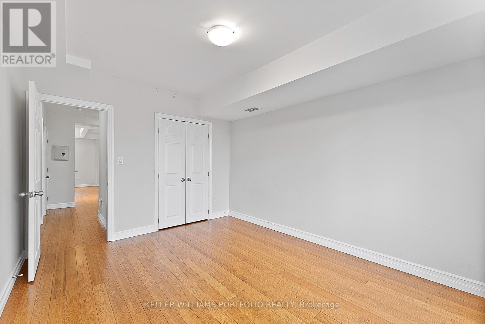 4 - 546 Eglinton Avenue E, Toronto, Ontario  M4P 1N9 - Photo 18 - C12603002