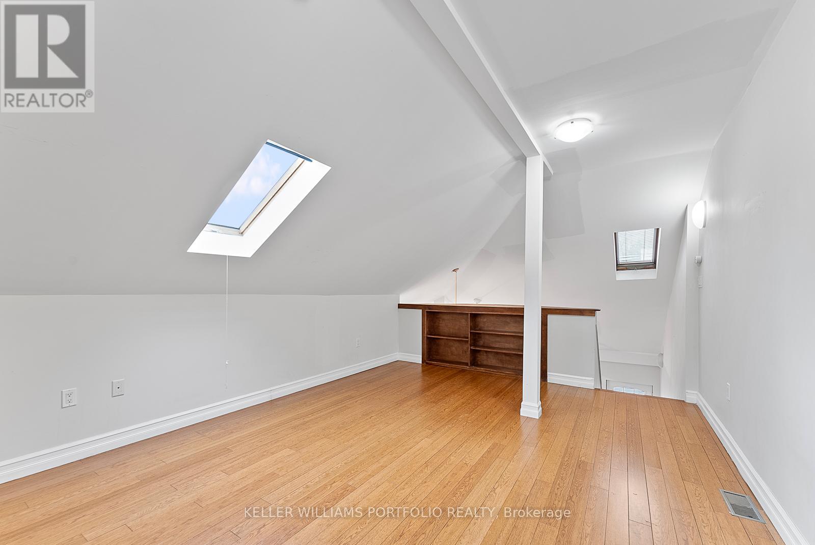 4 - 546 Eglinton Avenue E, Toronto, Ontario  M4P 1N9 - Photo 28 - C12603002