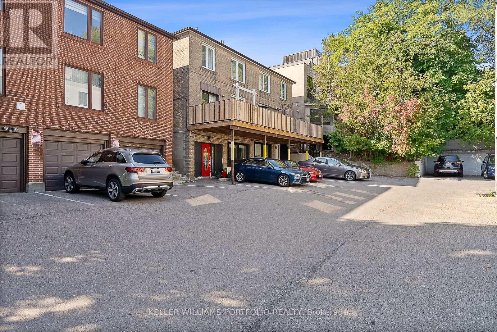 4 - 546 Eglinton Avenue E, Toronto, Ontario  M4P 1N9 - Photo 32 - C12603002