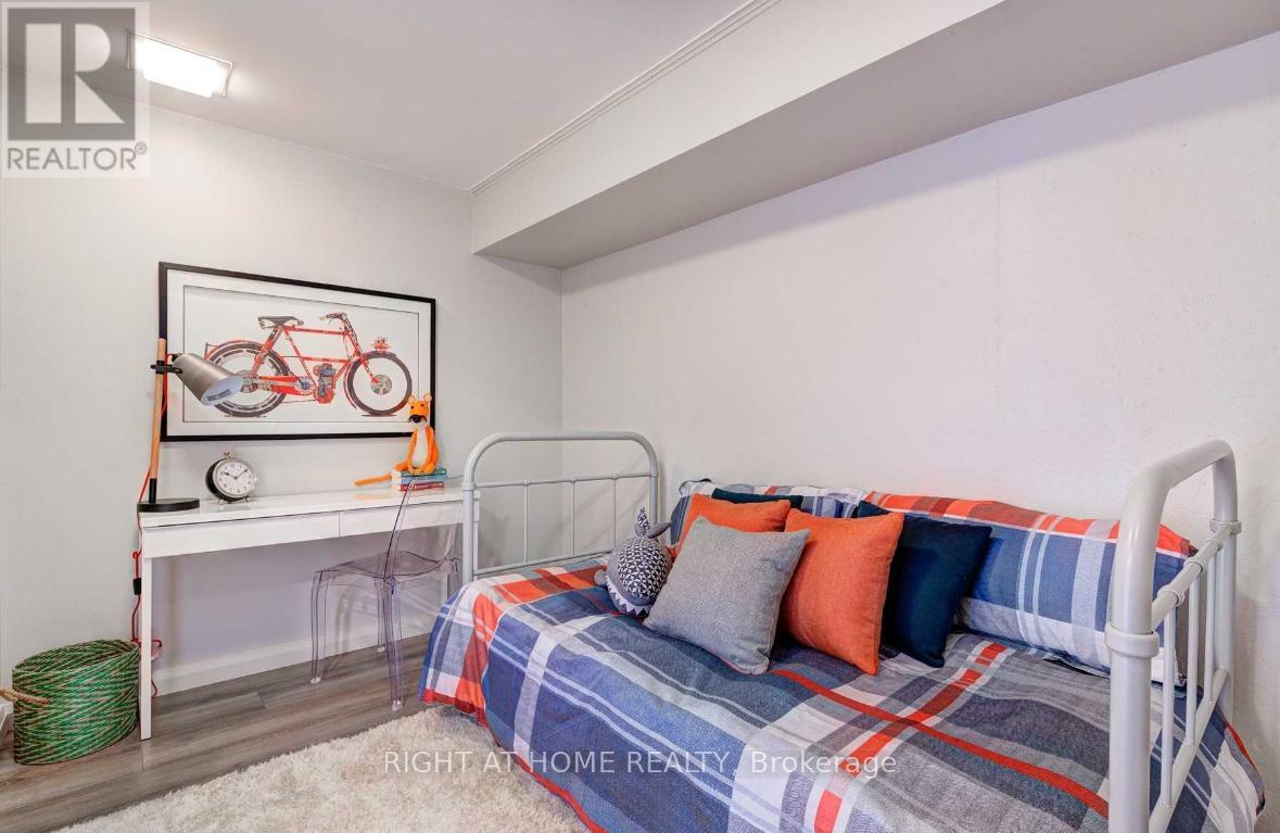 193 Roywood Drive, Toronto, Ontario  M3A 2E5 - Photo 10 - C12603022