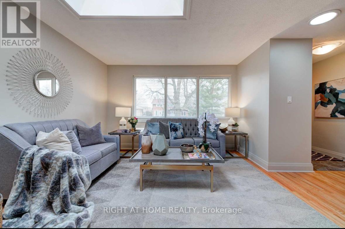 193 Roywood Drive, Toronto, Ontario  M3A 2E5 - Photo 5 - C12603022