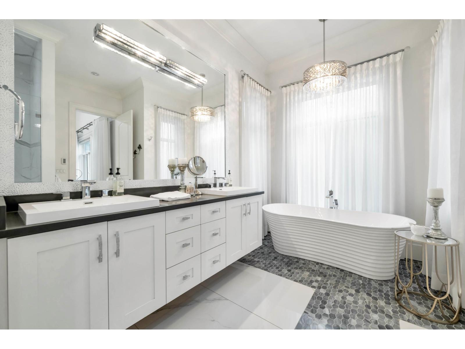 21842 44 Avenue, Langley, British Columbia  V3A 3E8 - Photo 17 - R3072085