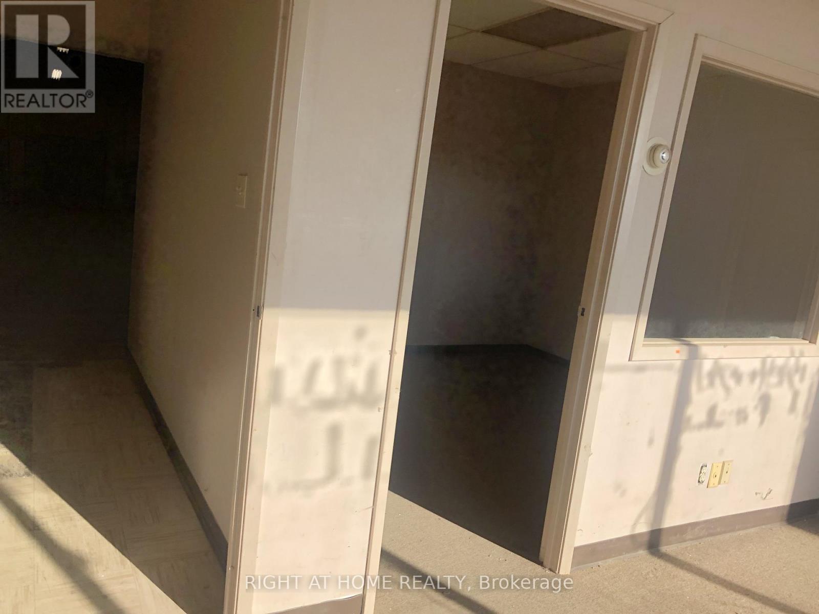 21 - 400 Finchdene Square, Toronto, Ontario  M1X 1E2 - Photo 2 - E12602950