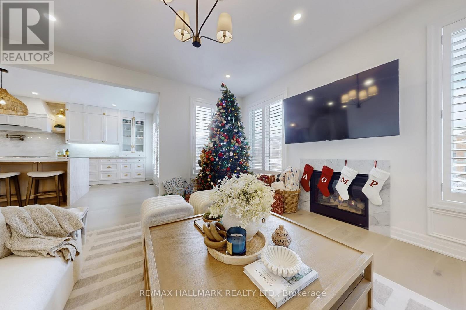 42 Meadow Vista Crescent, East Gwillimbury, Ontario  L9N 0T4 - Photo 7 - N12602988