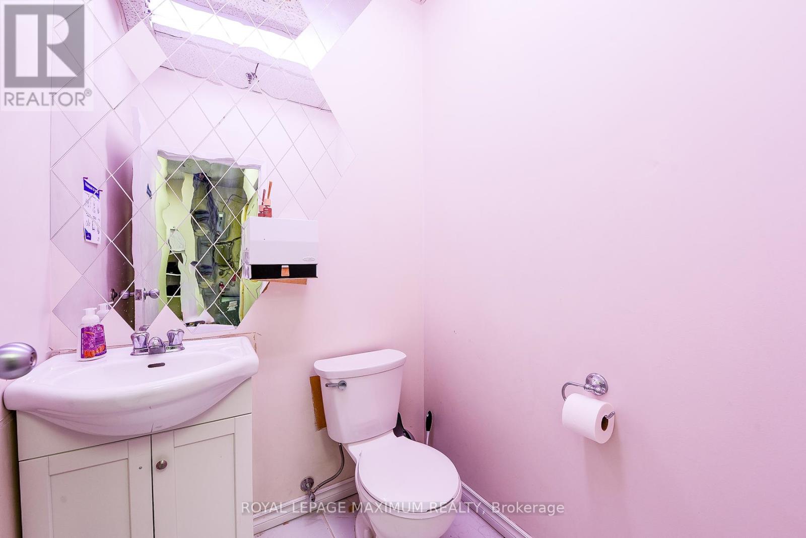 C10 - 4220 Steeles Avenue W, Vaughan, Ontario  L4L 3S8 - Photo 17 - N12602992