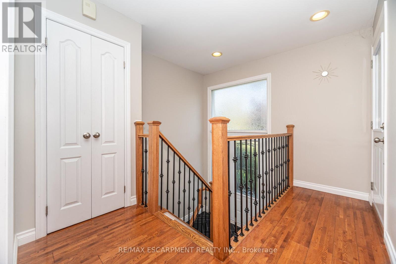 154 Rainbow Drive, Vaughan, Ontario  L4L 2K7 - Photo 4 - N12603010