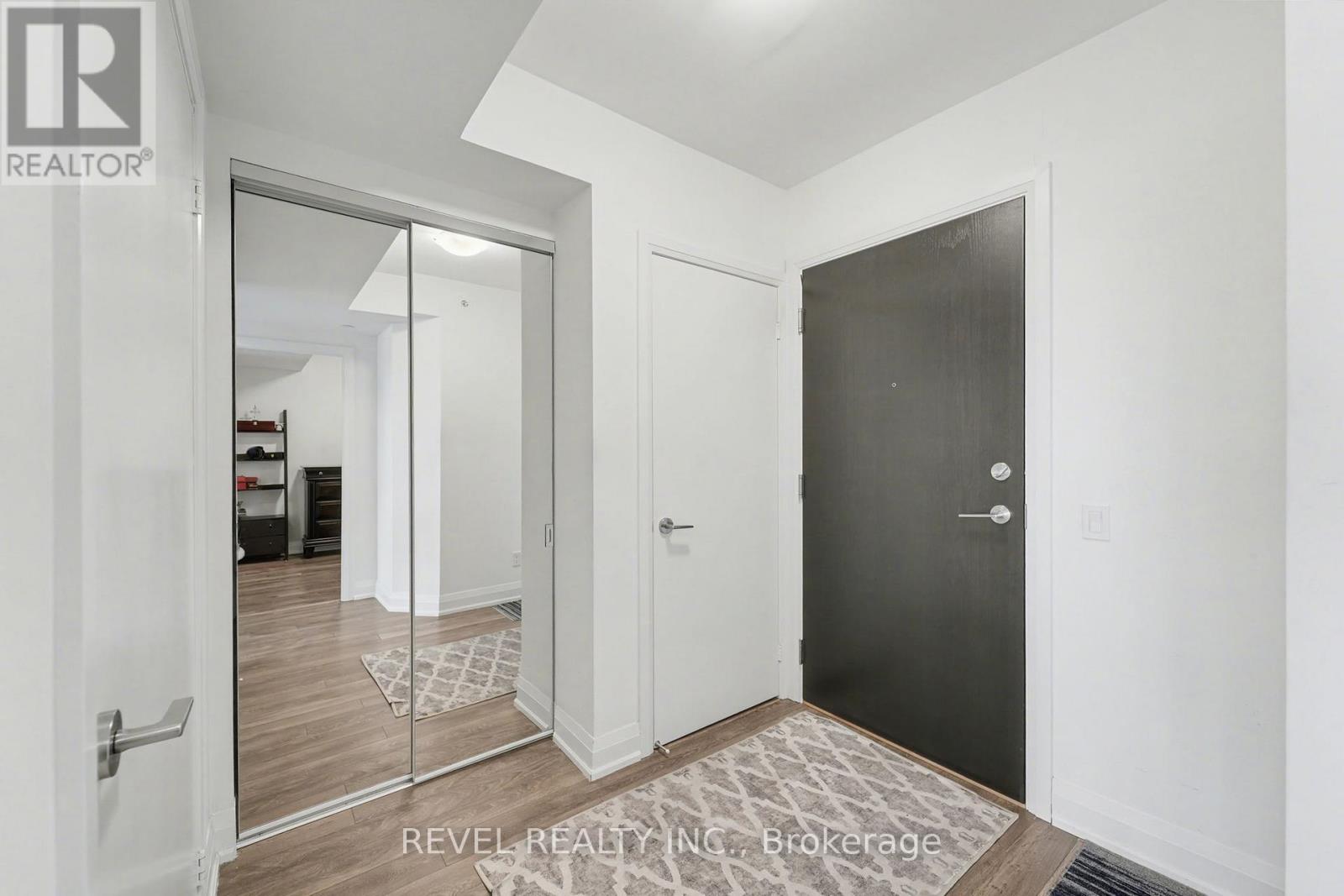 1506 - 1461 Lawrence Avenue E, Toronto, Ontario  M6L 0A6 - Photo 3 - W12602996