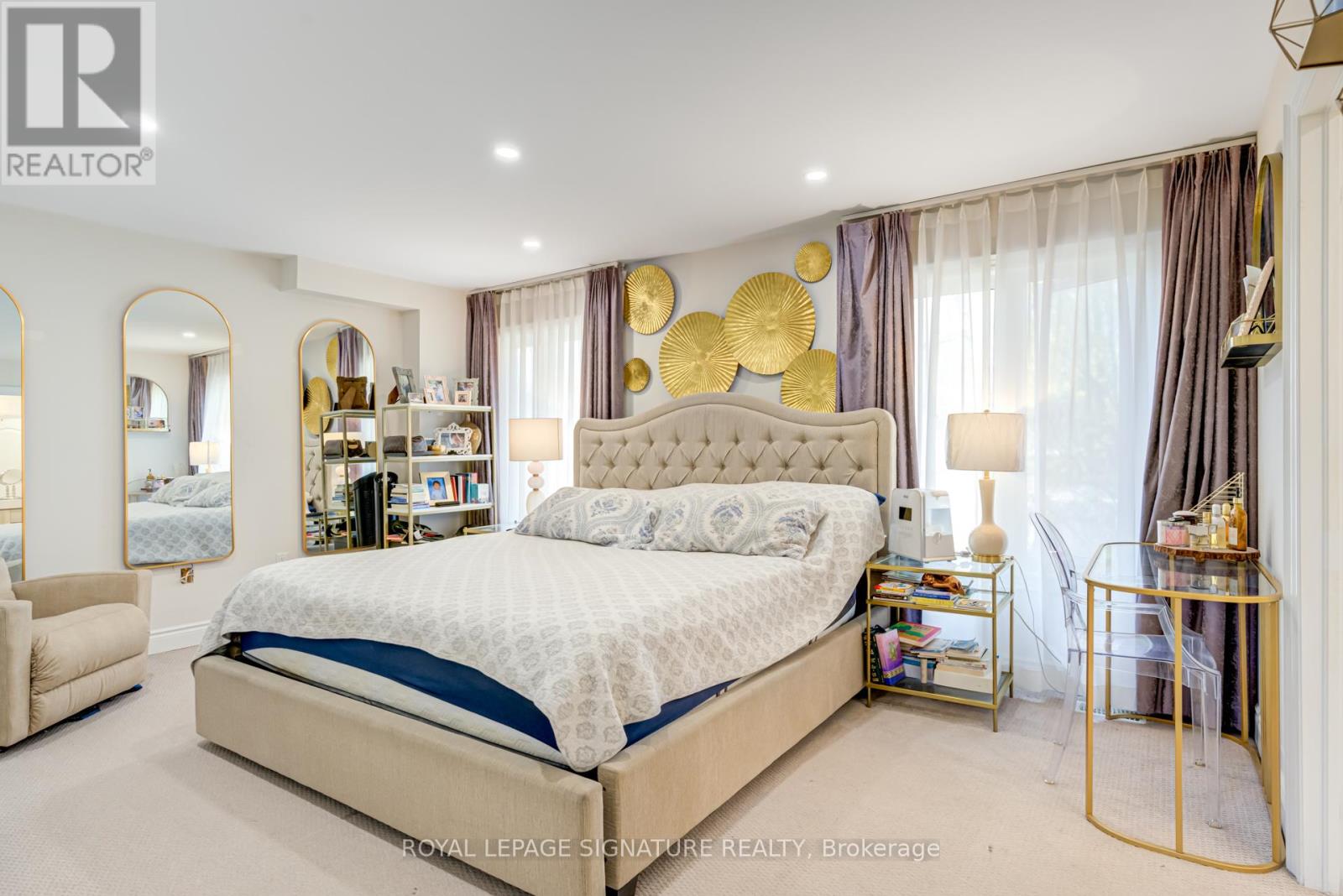 1223 Azinger Lane, Mississauga, Ontario  L5E 0A7 - Photo 13 - W12603006