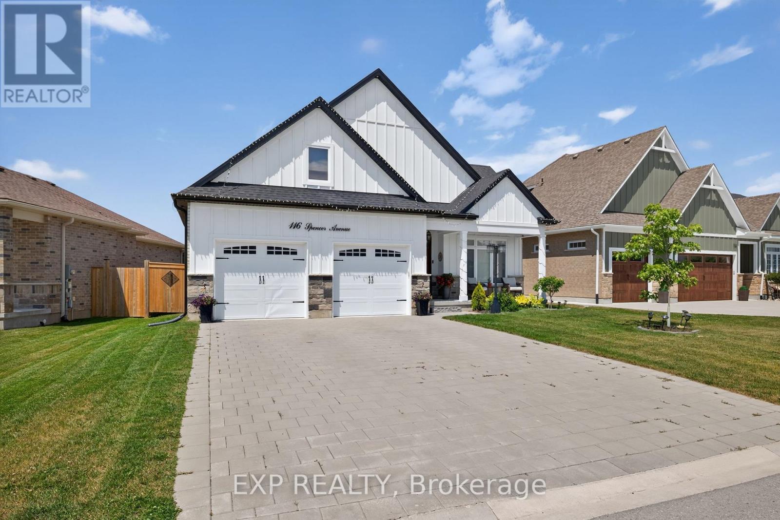 116 Spencer Avenue, Lucan Biddulph, Ontario  N0M 2J0 - Photo 2 - X12426635